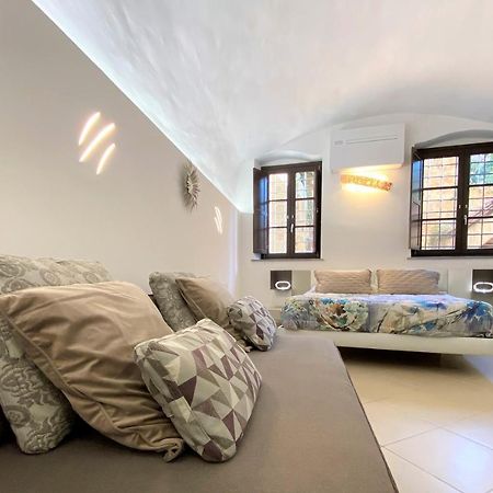 Violante House-Appartamento In Centro Storico Сиена Экстерьер фото