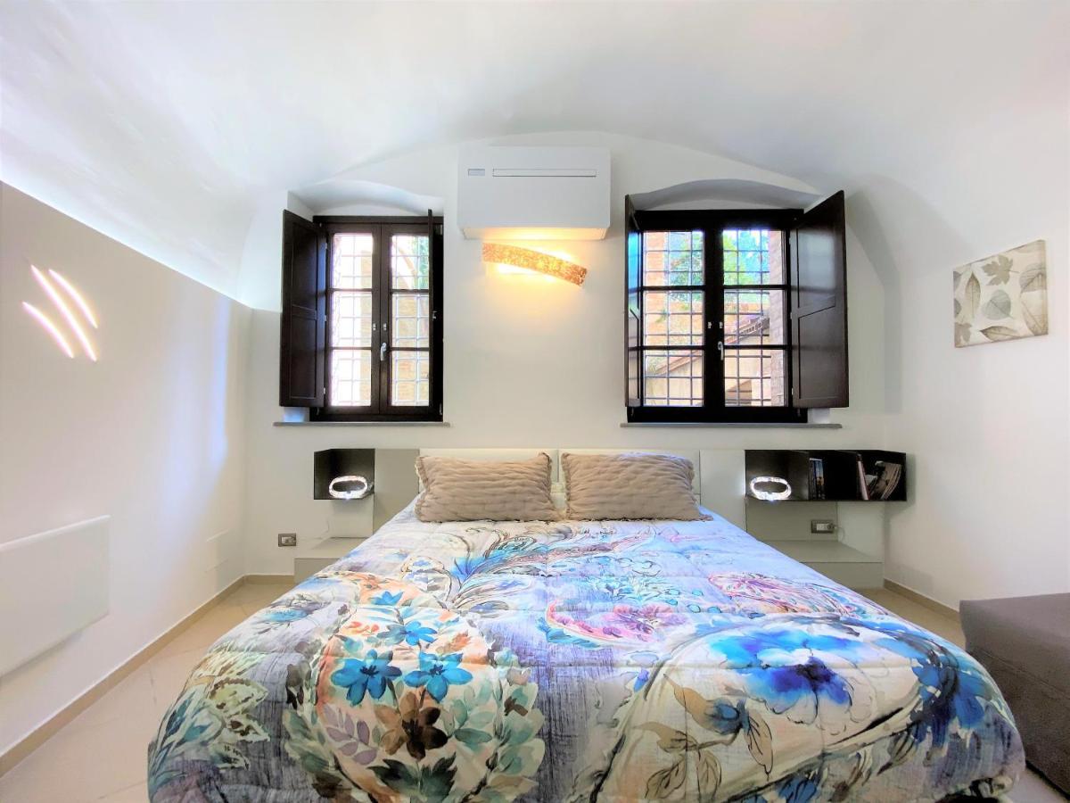 Violante House-Appartamento In Centro Storico Сиена Экстерьер фото